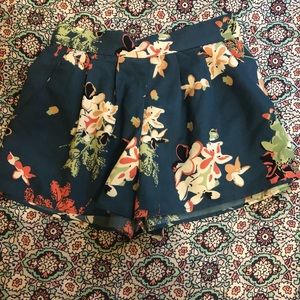 Tropical floral shorts